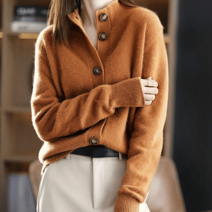 Women’s Collared Button-Up Knit Cardigan