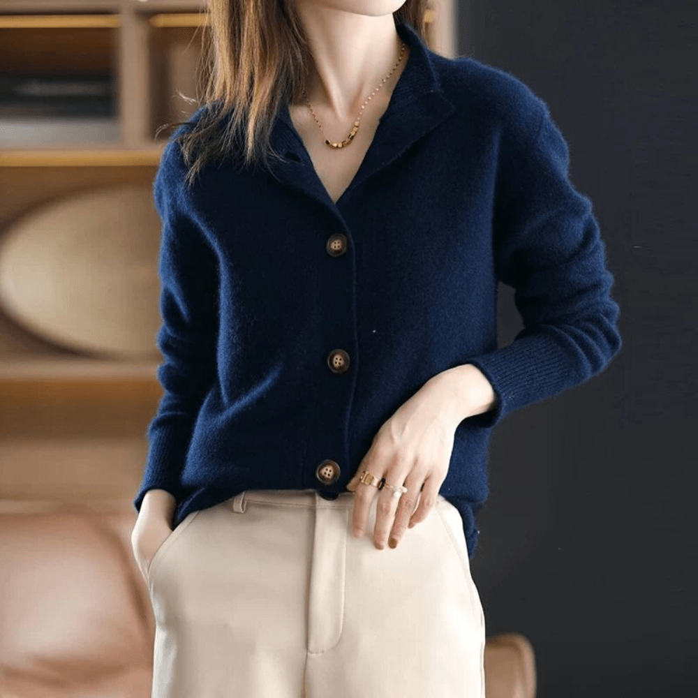 Women’s Collared Button-Up Knit Cardigan