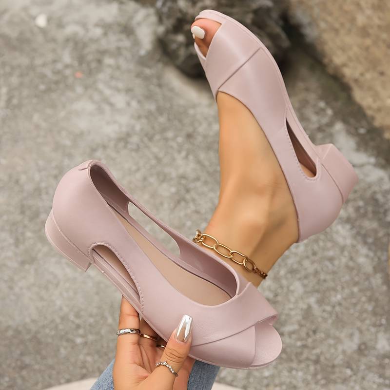 Women’s Peep Toe Cross Strap Block Heel Sandals