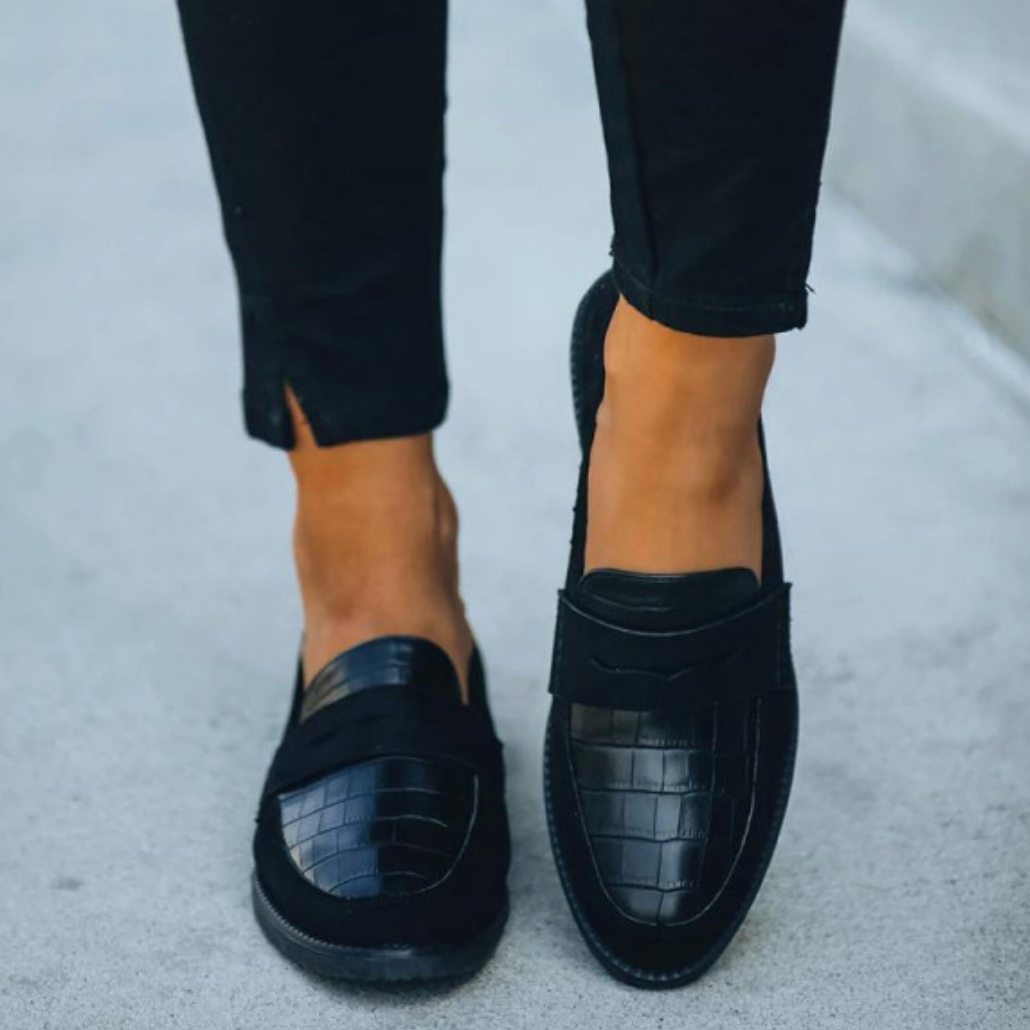 Comfortable Black Loafers for Women - Versatile Round Toe Design for Everyday Elegance 1