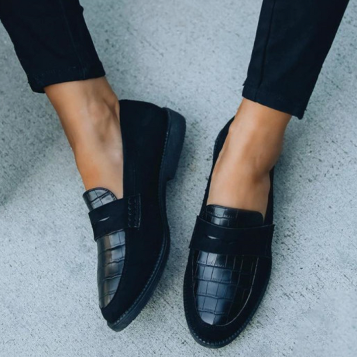 Comfortable Black Loafers for Women - Versatile Round Toe Design for Everyday Elegance 3