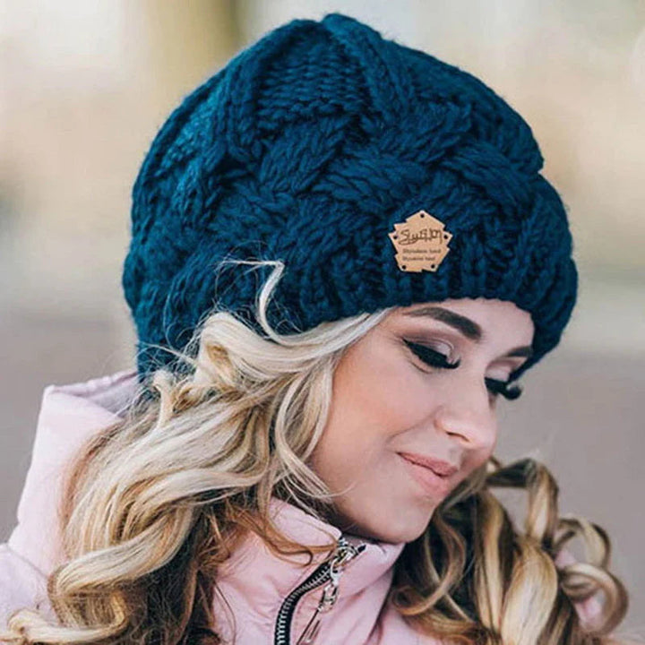 Elena knitted winter hat - soft and stylish design 3