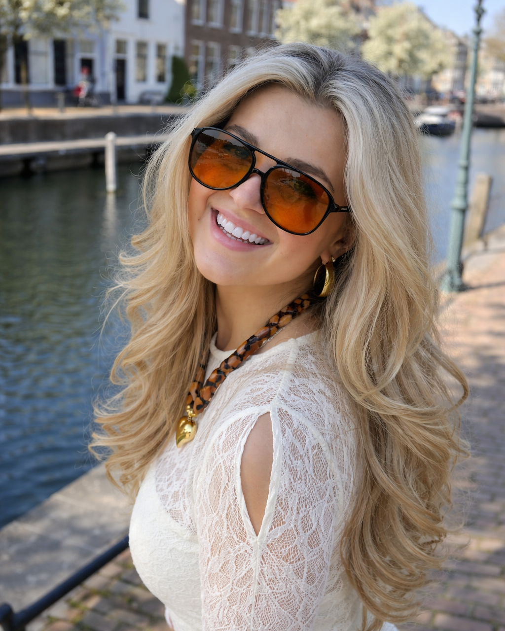 Women’s Retro Aviator Tinted Sunglasses