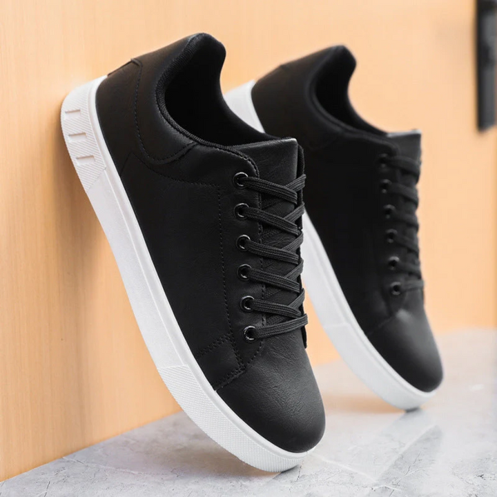 Men’s Faux Grain Leather Low-Top Runners