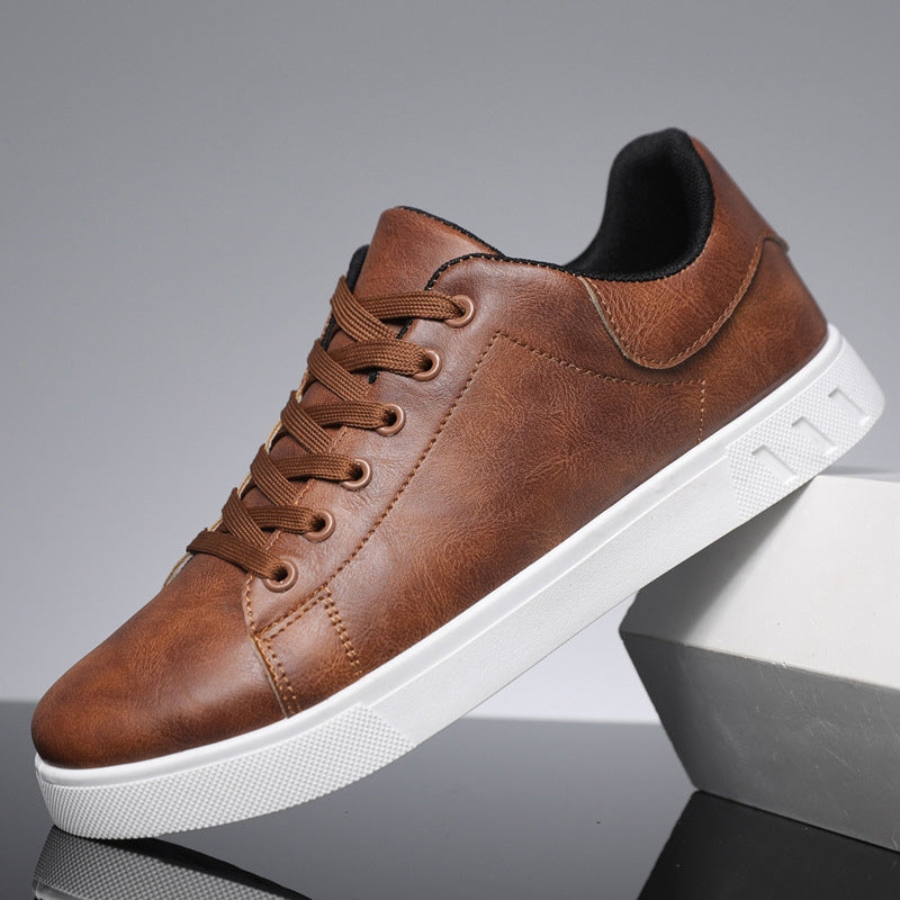 Men’s Faux Grain Leather Low-Top Runners