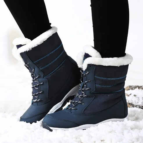 Women’s Fur-Lined Lace-Up Platform Snow Boots