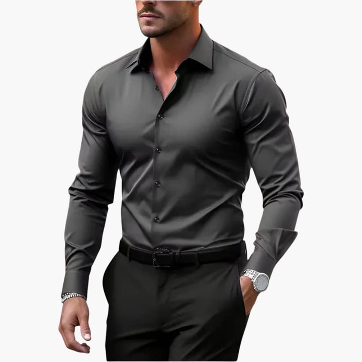 Men's slim-fit shirt with button closure 0