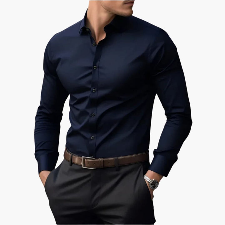 Men's slim-fit shirt with button closure 4