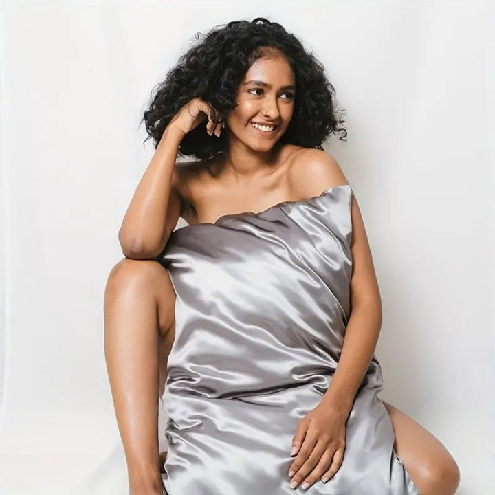 Mulberry Silk Pillowcase Set of 2 for Luxurious Sleep - LuxeSleep 3