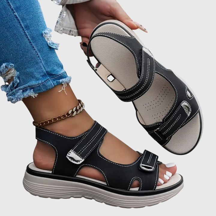 Orthopaedic comfortable sandals with supportive design for all-day comfort, featuring adjustable straps and cushioned footbed, ideal for foot health and style. 2