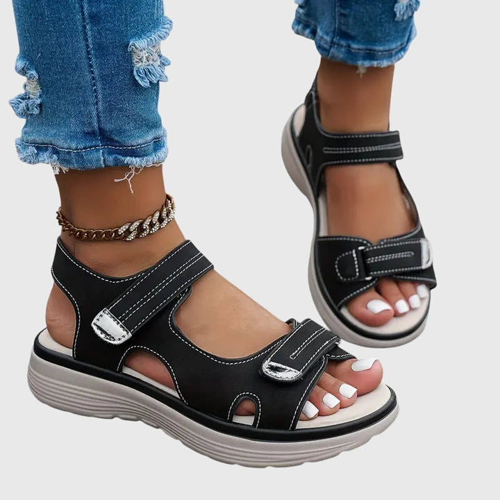 Orthopaedic comfortable sandals with supportive design for all-day comfort, featuring adjustable straps and cushioned footbed, ideal for foot health and style. 3