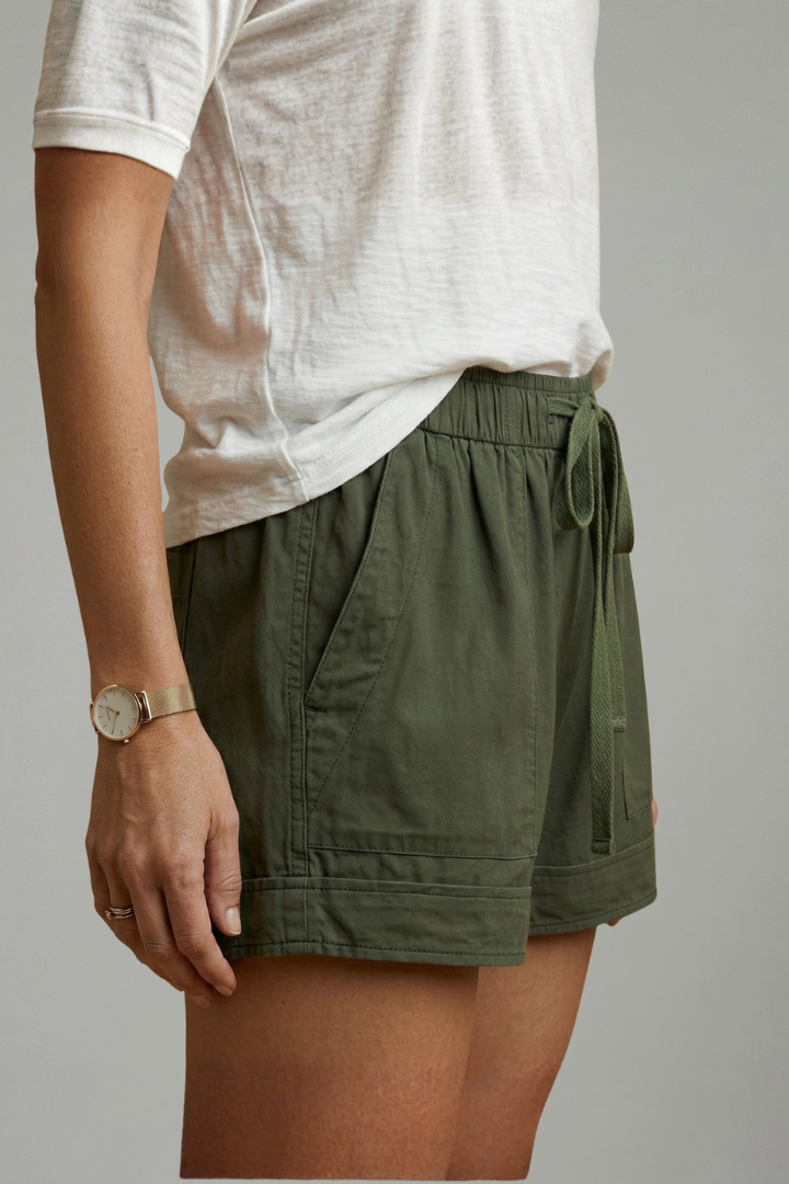 Relaxed Fit Summer Shorts with Adjustable Waist | Oakley