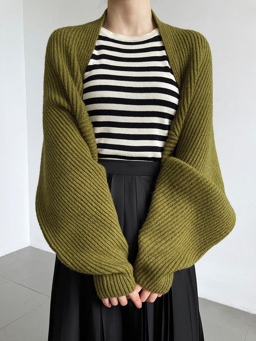 Women’s Ribbed Lantern Sleeve Bolero Shrug