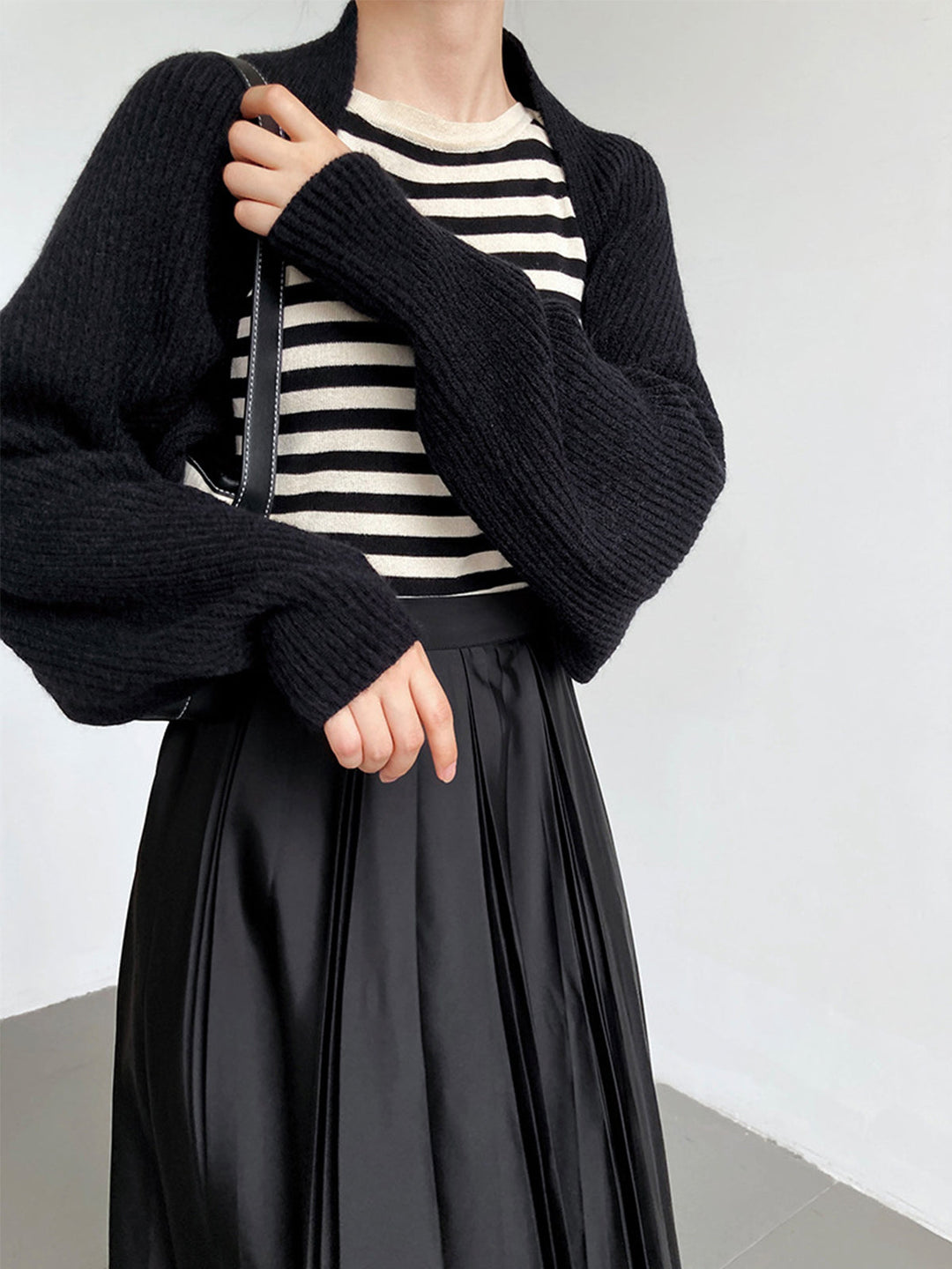Women’s Ribbed Lantern Sleeve Bolero Shrug