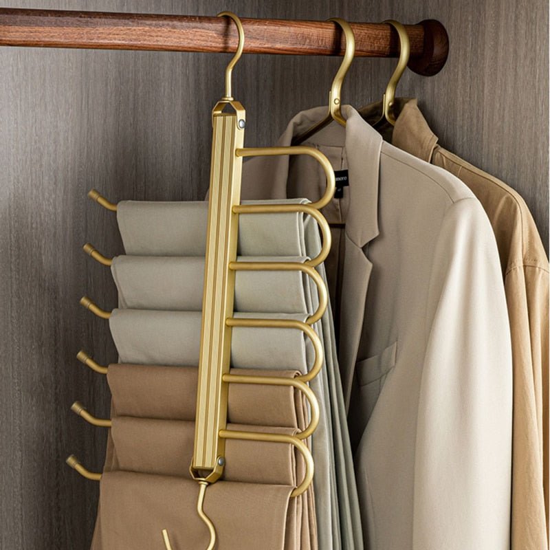 Space-saving aluminum trouser hanger | Virelle Maison 2