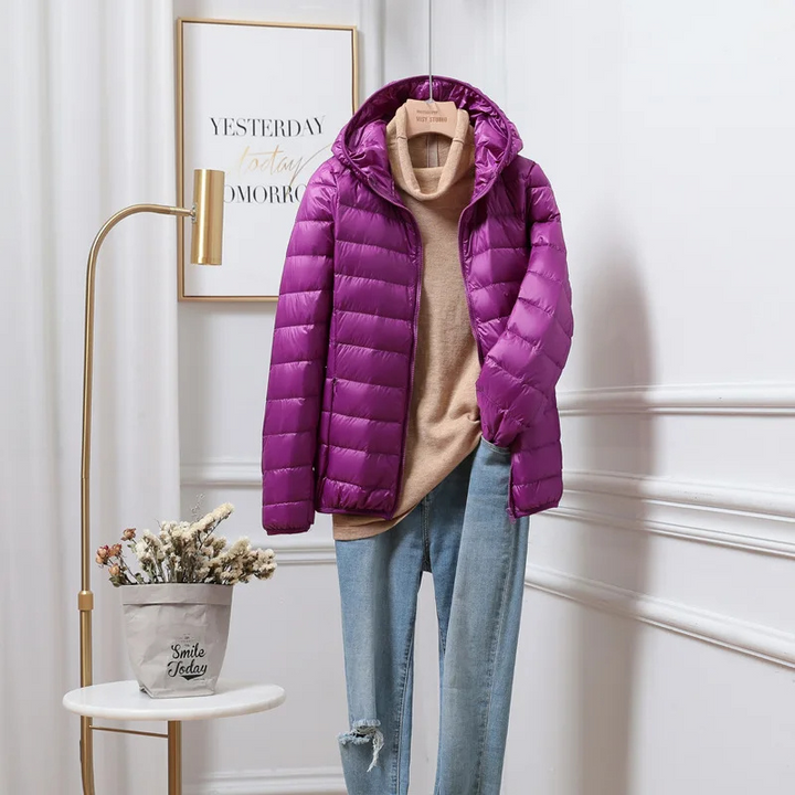 Women’s Lightweight Hooded Puffer Travel Jacket