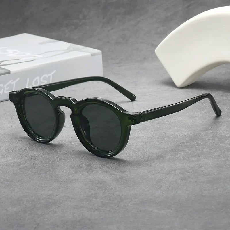 Round Frame Translucent Sunglasses with Keyhole Bridge | Morgan