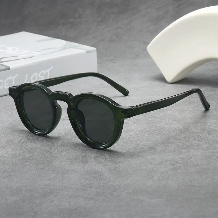 Round Frame Translucent Sunglasses with Keyhole Bridge | Morgan