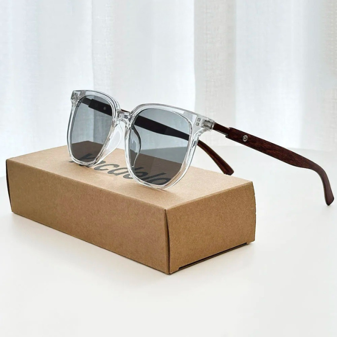 Square Frame Sunglasses with Wood-Grain Temples | Winter